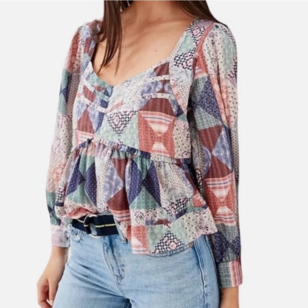 < American Eagle Patchwork Pattern Blouse Size Me… - image 1